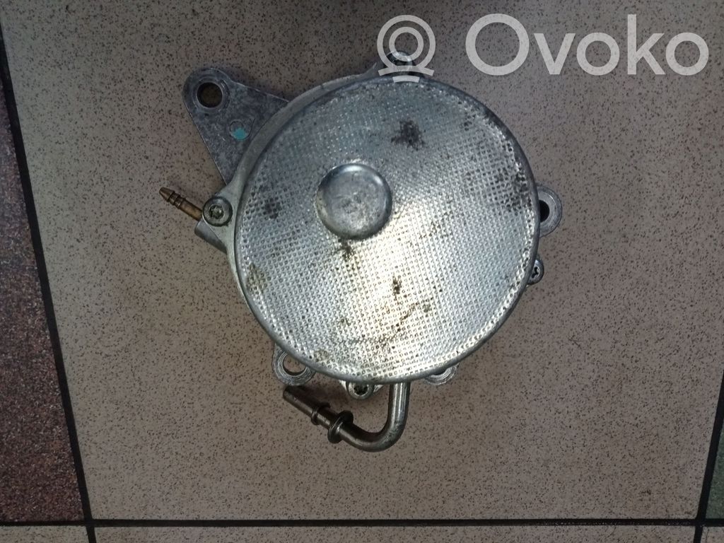 Opel Vectra C Vacuum pump 