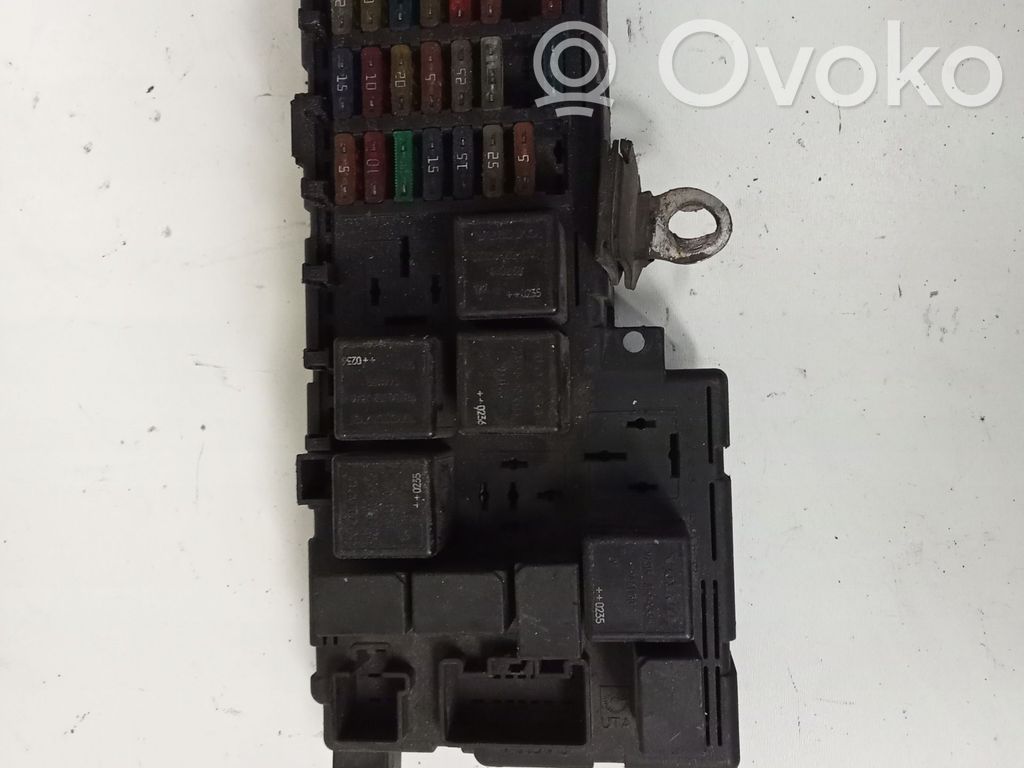 Volvo S60 Fuse module 