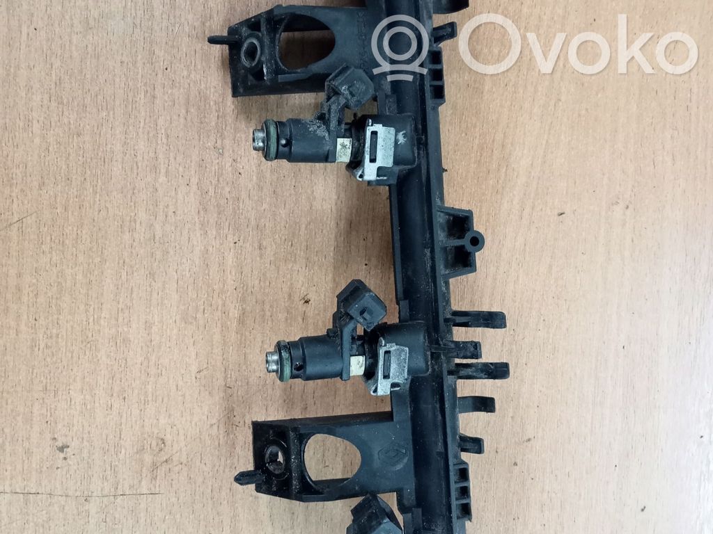 Renault Clio III Tuyau de conduite principale de carburant 