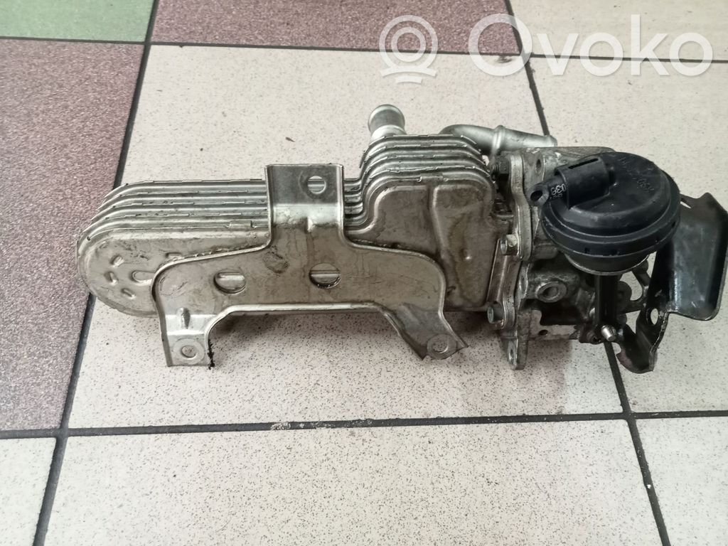 Volkswagen Golf V EGR-venttiili/lauhdutin 