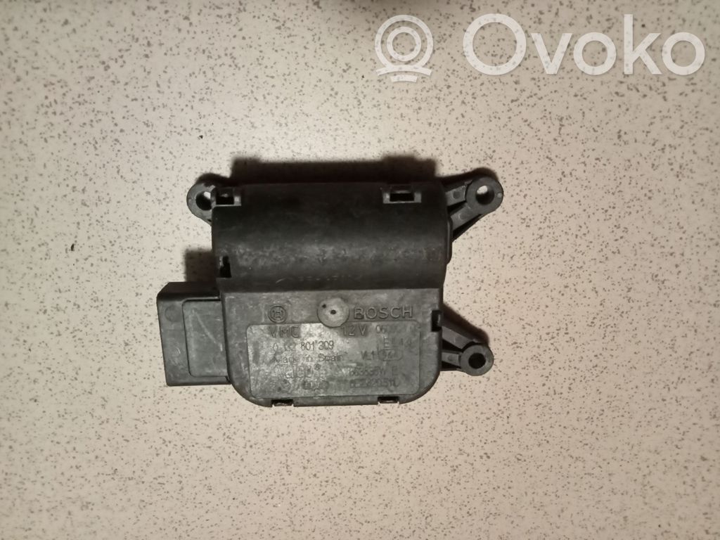 Audi A4 S4 B6 8E 8H Motor/actuator clapetă aer 