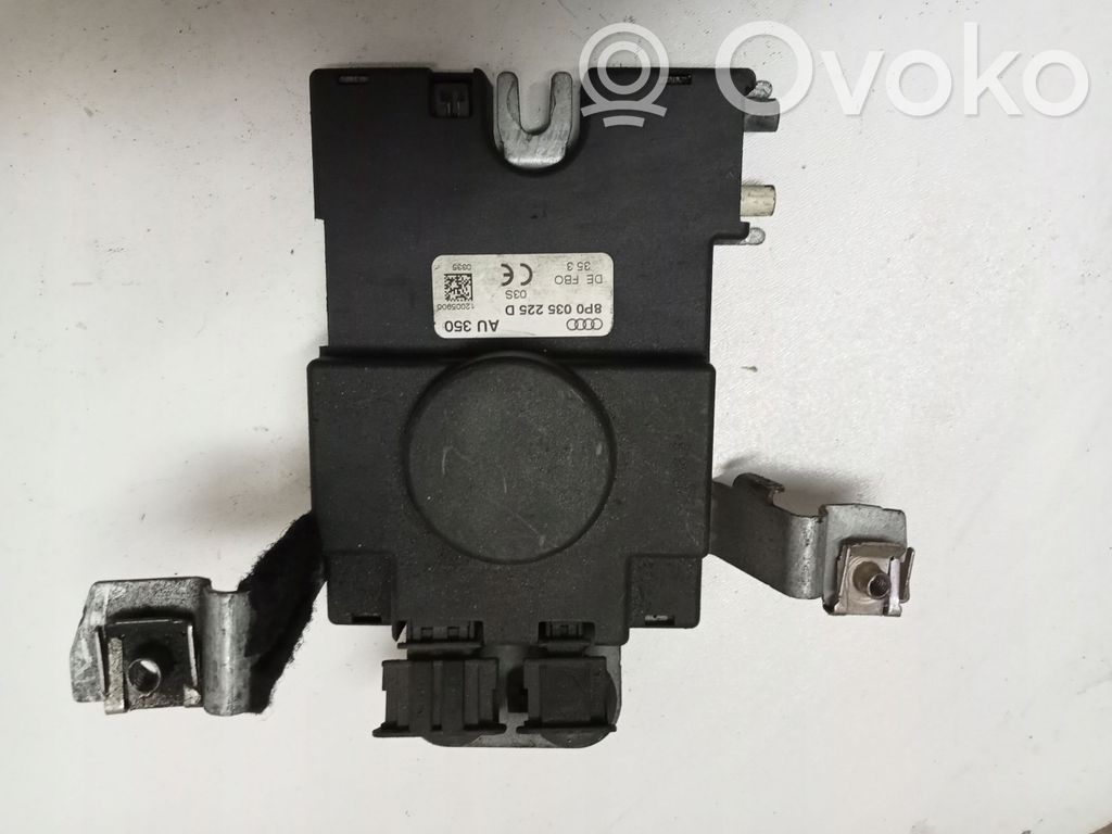 Audi A6 S6 C5 4B Aerial antenna amplifier 