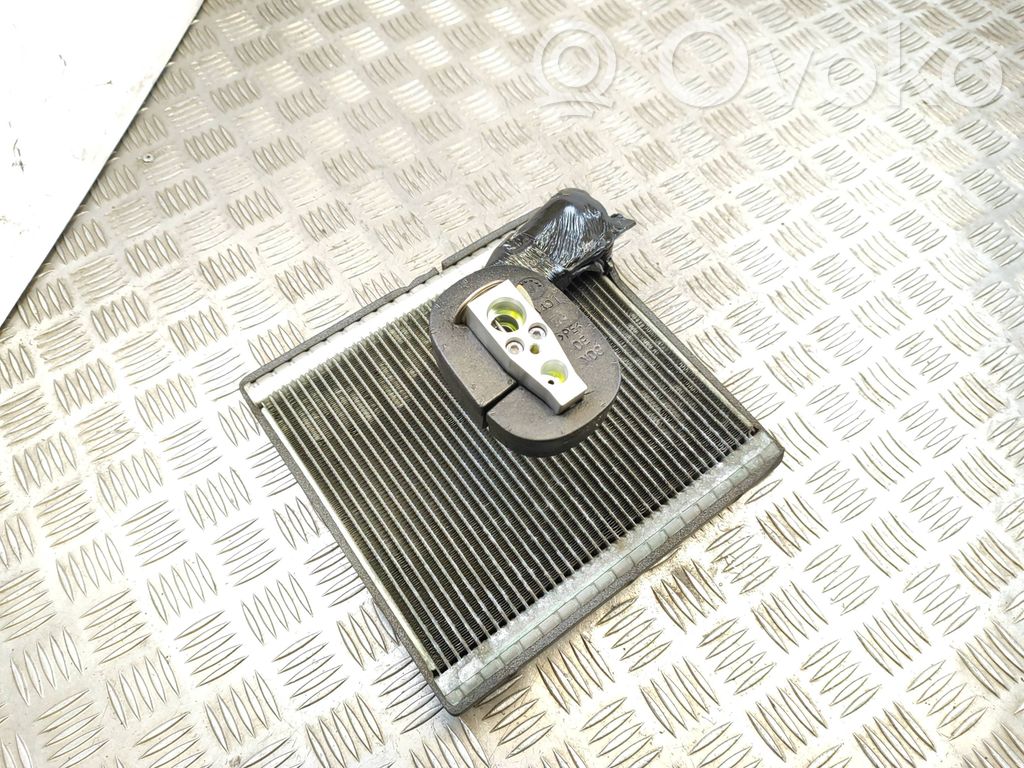 Volkswagen Golf VII Radiator aerotermă 