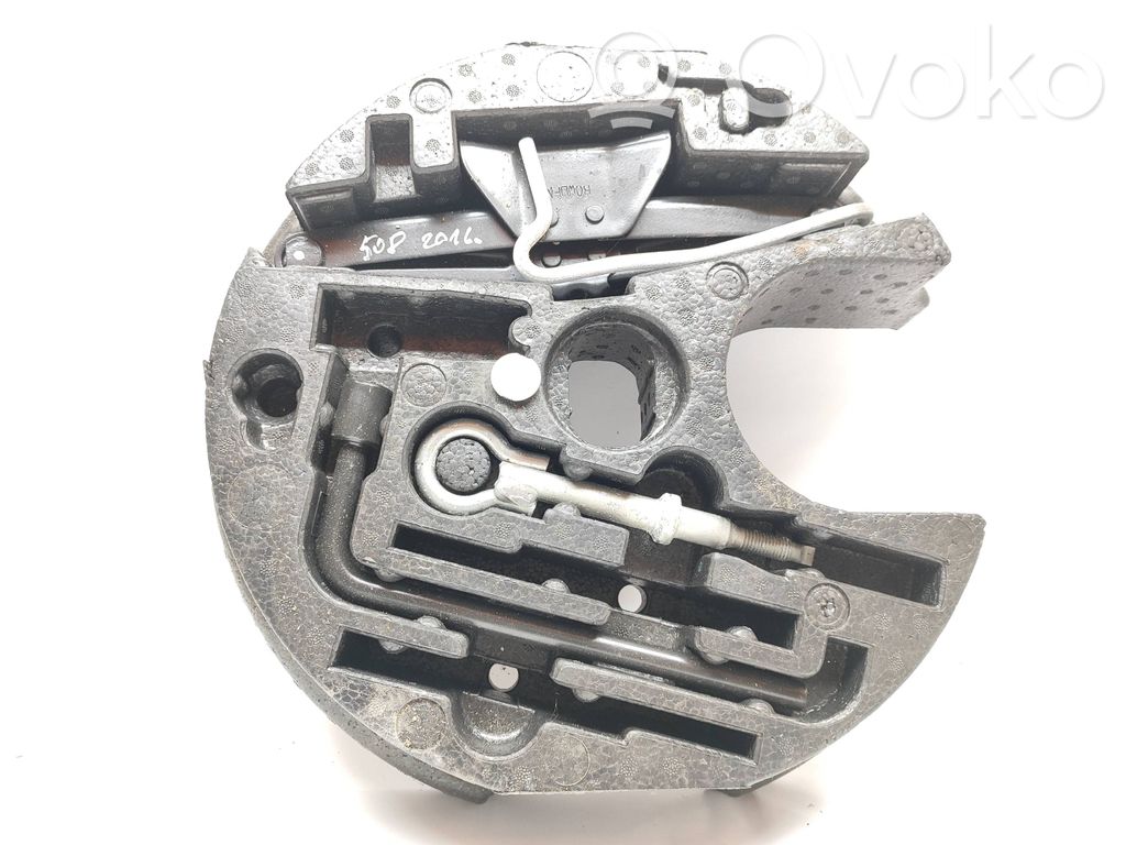 Peugeot 508 Tool set 