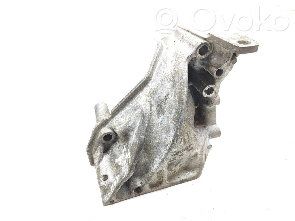 Volkswagen Polo V 6R Engine mounting bracket 