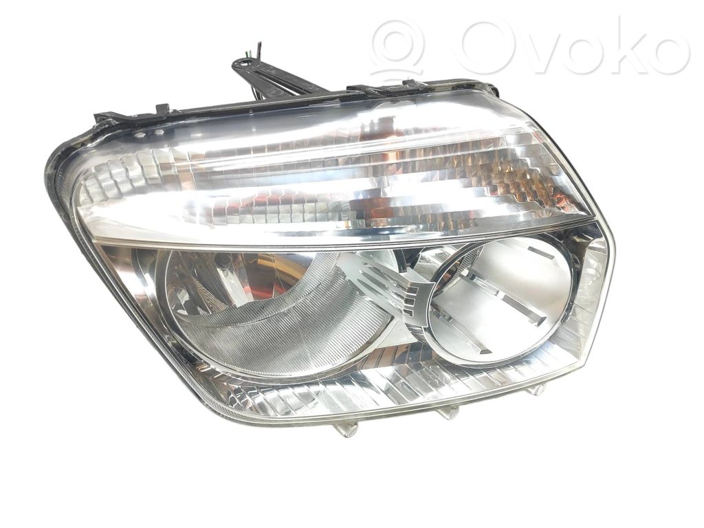 Dacia Duster Headlight/headlamp 