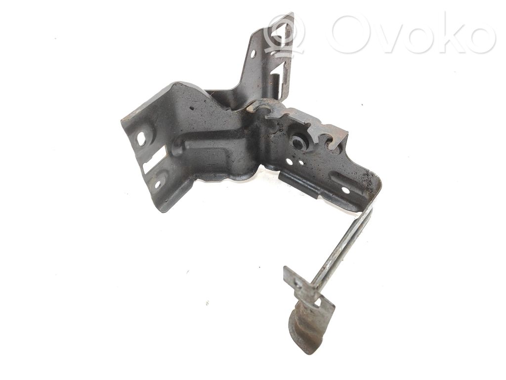 Citroen DS5 ABS pump bracket 