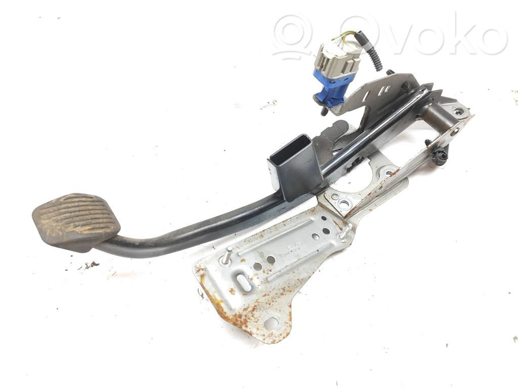 Volvo V40 Brake pedal 