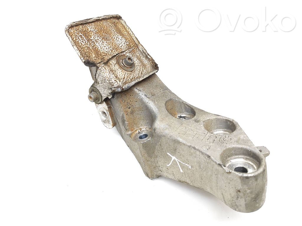 Engine mounting bracket   290120