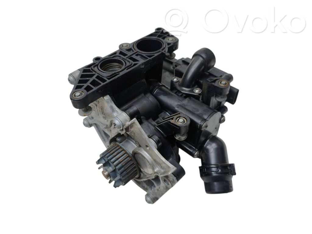 Audi A4 S4 B9 Pompa wody 