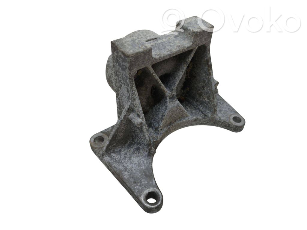 Dodge Charger Gearbox mounting bracket 