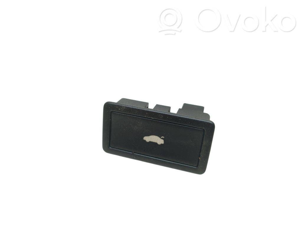 Audi A8 S8 D4 4H Tailgate/boot open switch button 