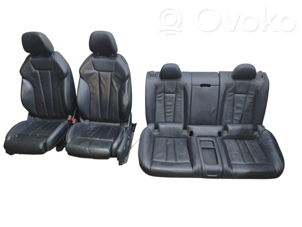 Set sedili