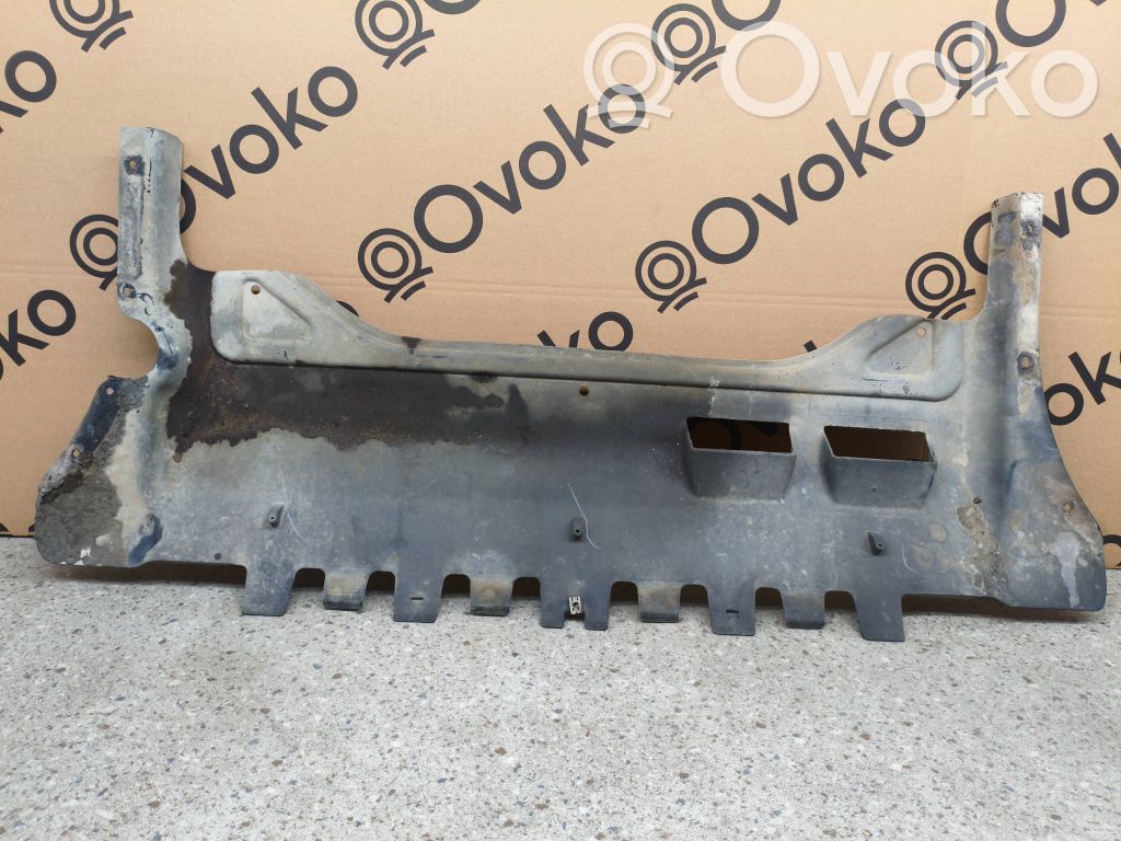 Volkswagen Tiguan Allspace Engine splash shield/under tray 