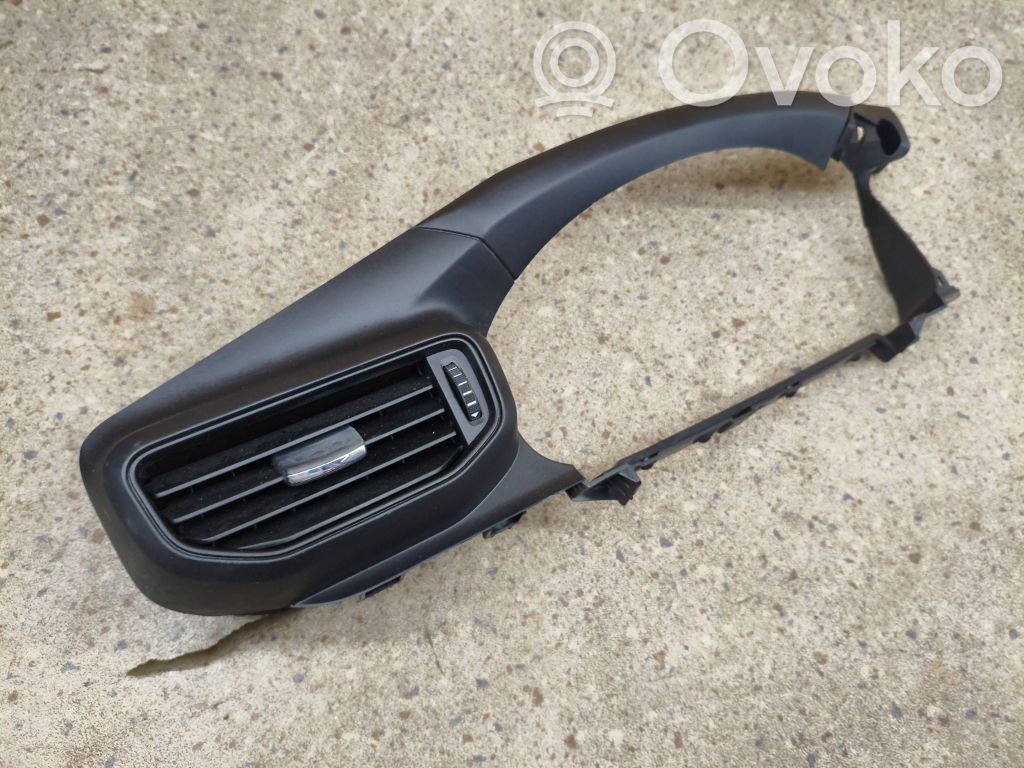 Ford Explorer VI Dashboard trim 