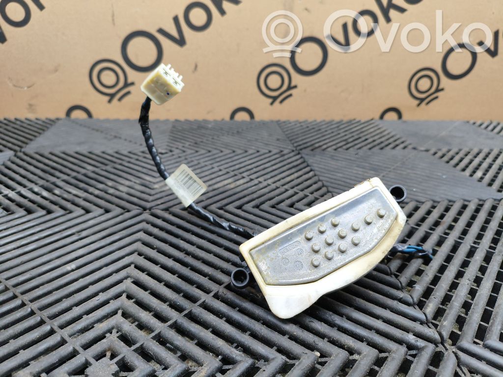 Lämpöpuhaltimen moottorin vastus   CV378002,020738748,5HL01126607