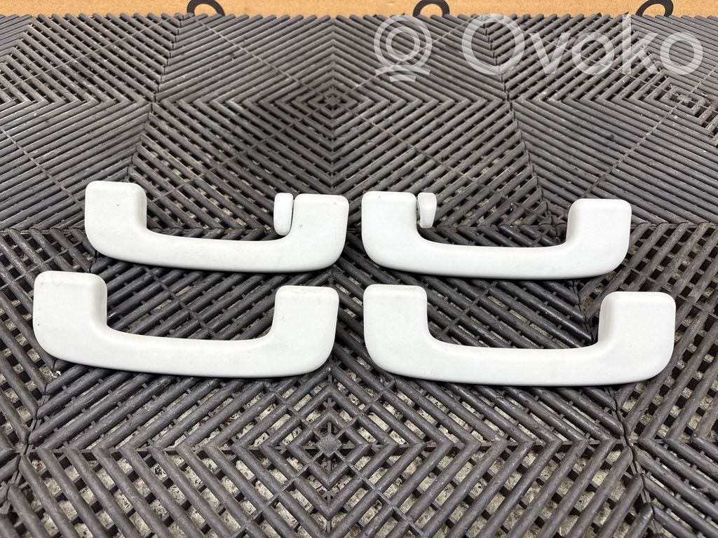 Asidero interior delantero   LC5BA045B14EBW