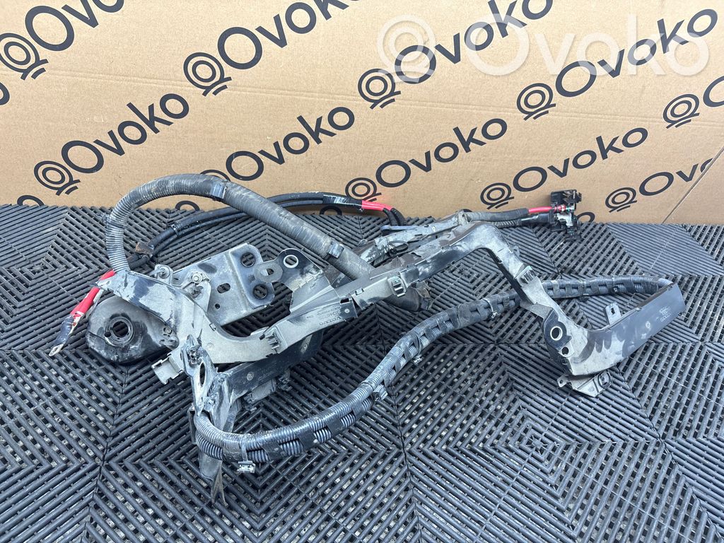 Plus / Klema / Przewód akumulatora   31665302,33422099,Y0T716W