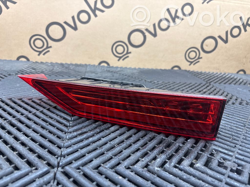 Volvo XC60 Galinis žibintas dangtyje