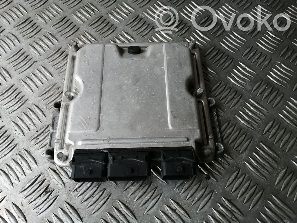 Peugeot 807 Engine control unit/module 