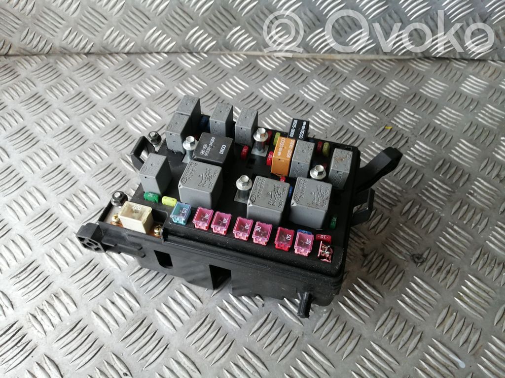 KIA Cerato Fuse module 