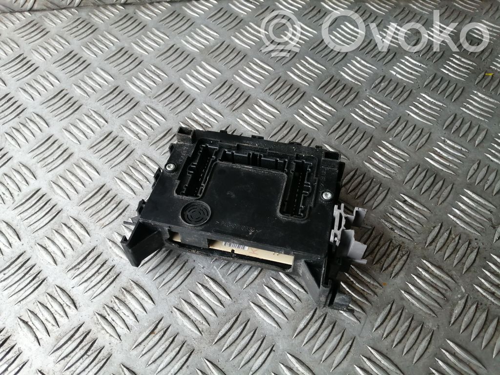 Ford Fiesta Comfort/convenience module 