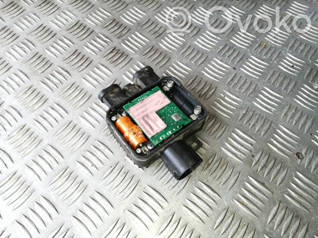 Ford Mondeo MK IV Fan control module 