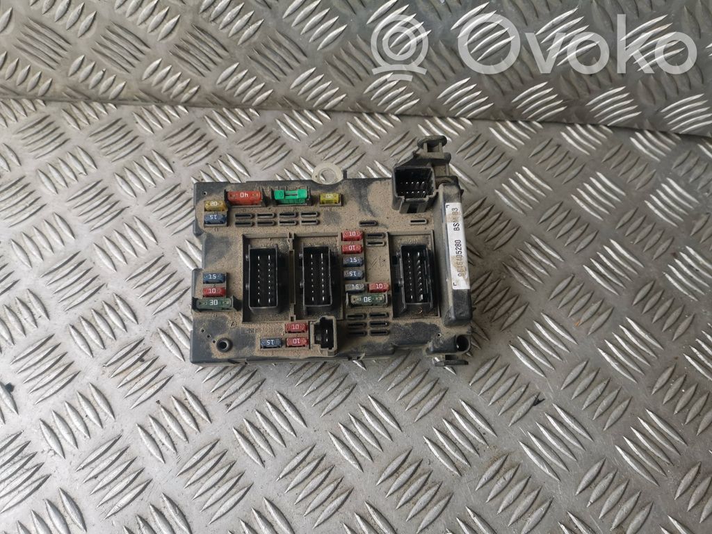 Peugeot 307 Fuse module 
