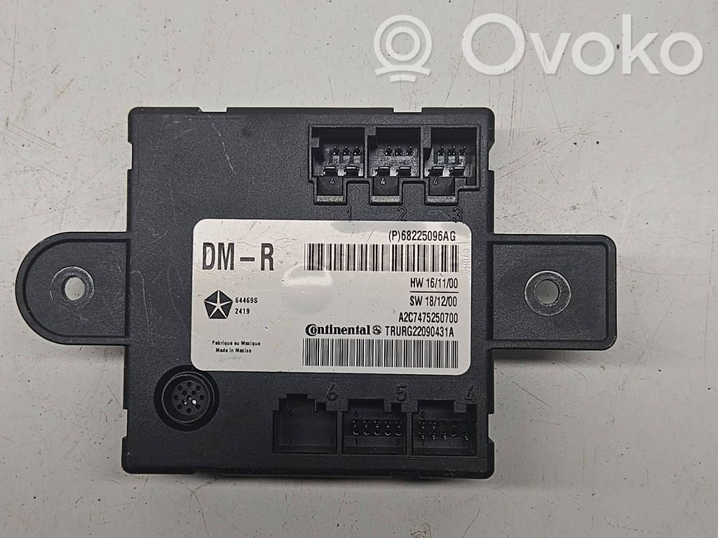 Chrysler Pacifica Door control unit/module 