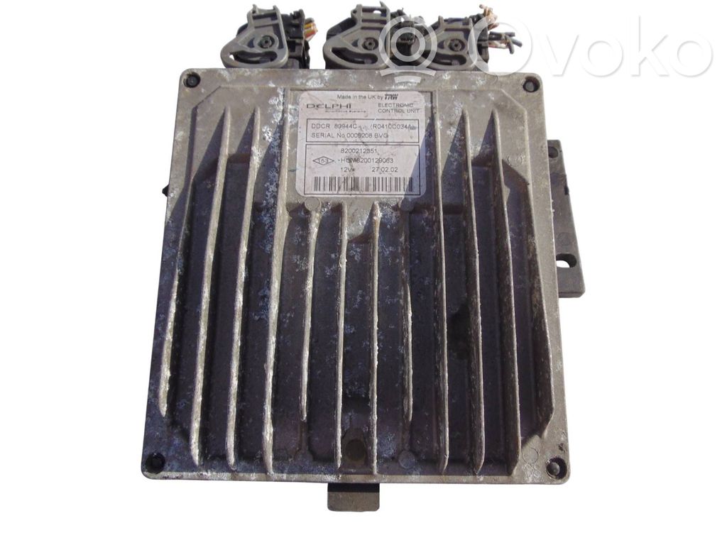 Renault Clio III Engine control unit/module 