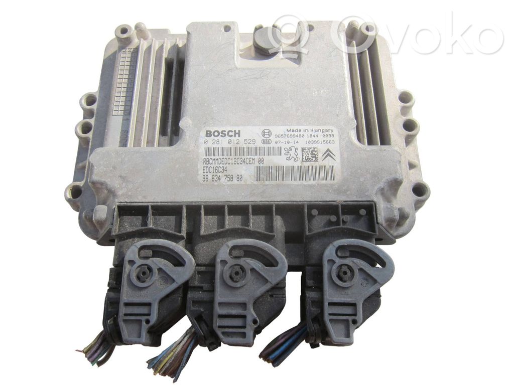 Peugeot 207 Engine control unit/module 