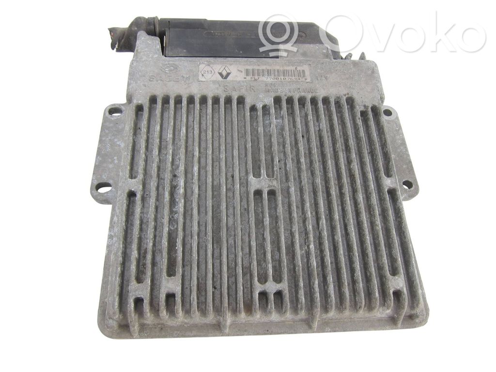 Renault Clio I Engine control unit/module 