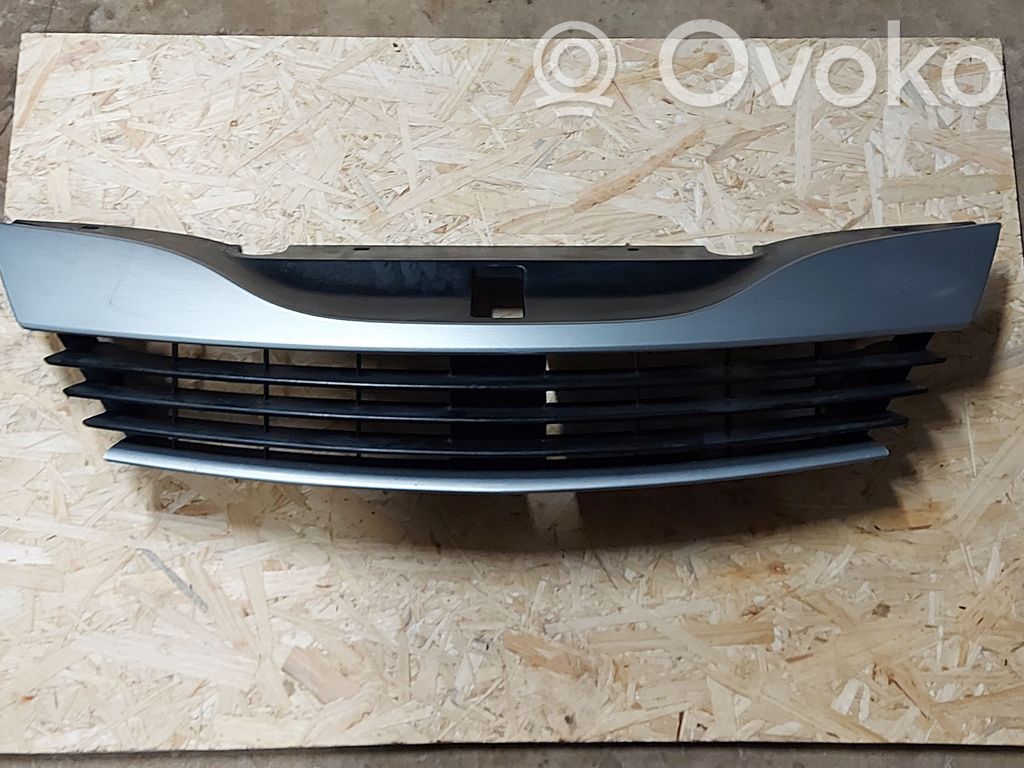 Renault Laguna II Etusäleikkö 