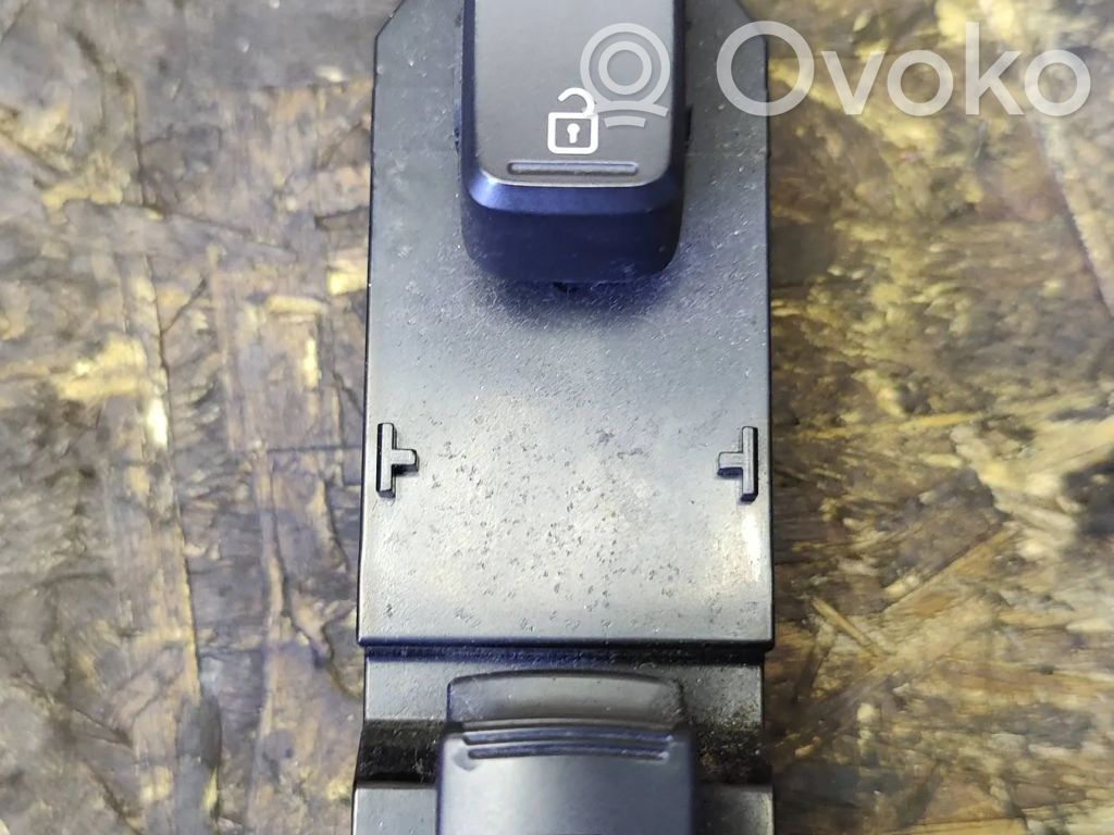 KIA Optima Central locking switch button 