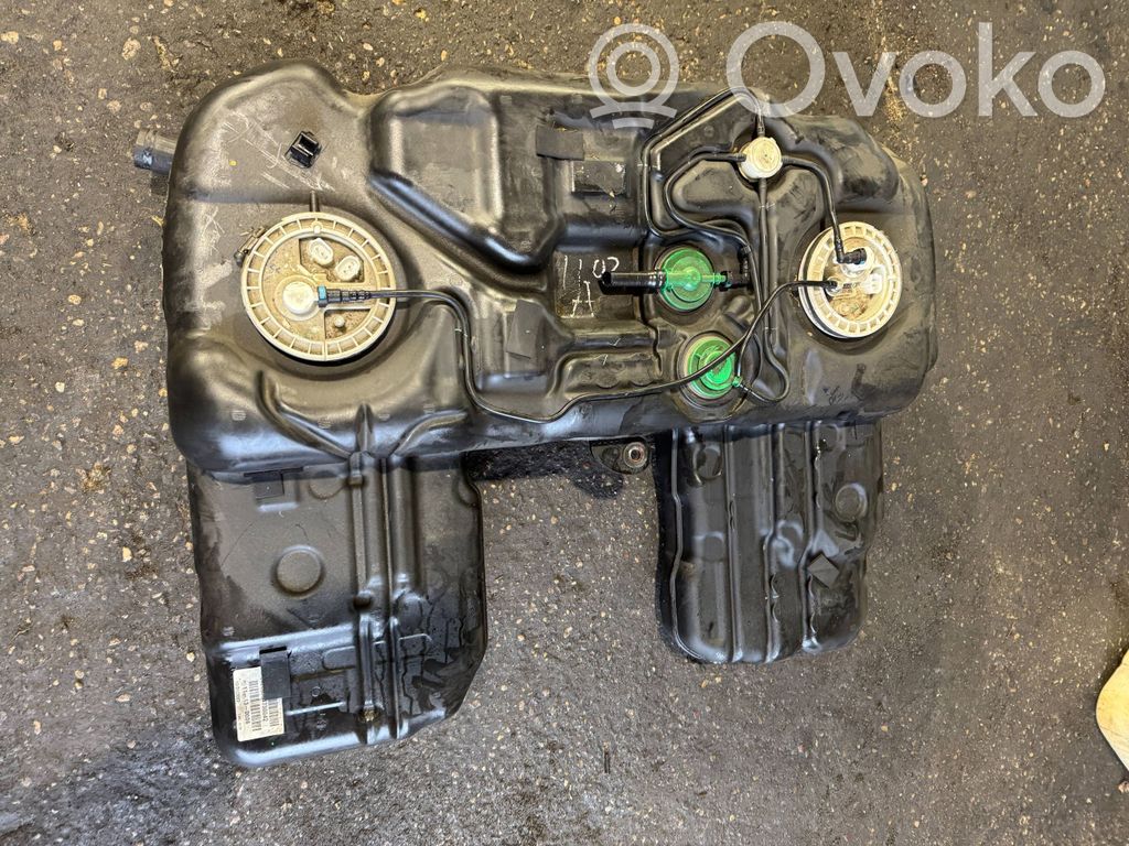 BMW X5 E70 Polttoainesäiliö 