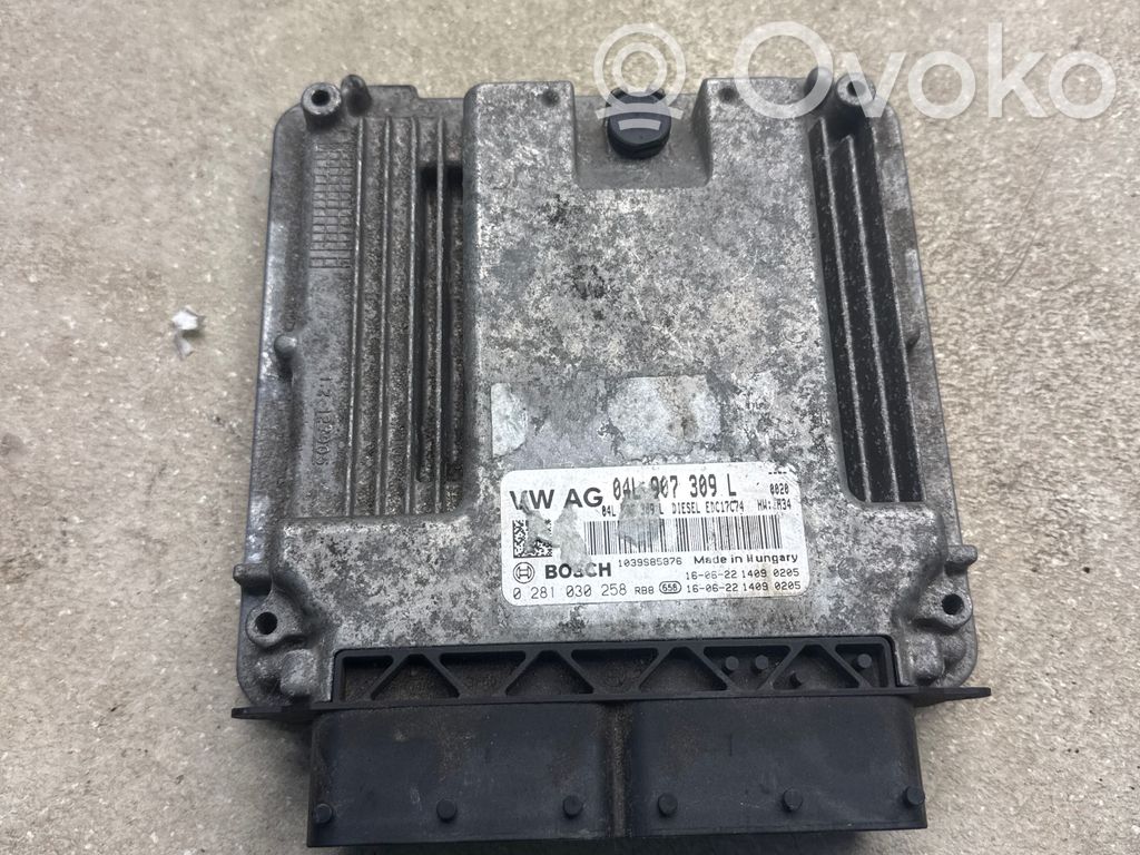 Audi Q5 SQ5 8R Engine control unit/module 