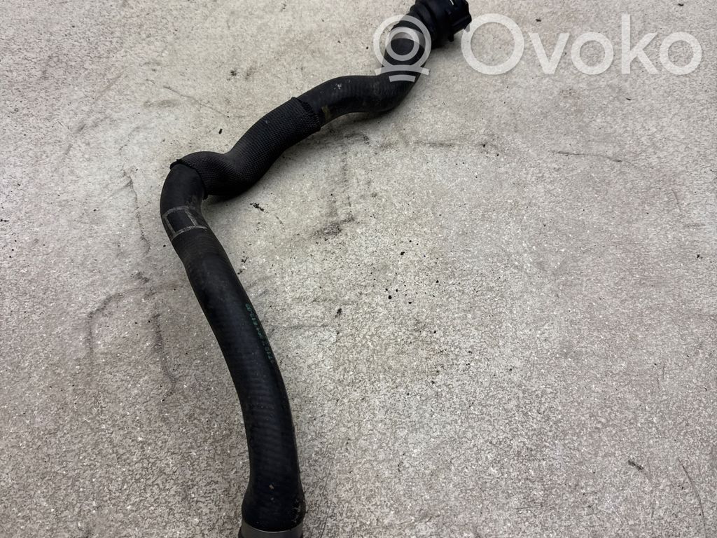 BMW 7 F01 F02 F03 F04 Tubo flessibile del liquido di raffreddamento del motore 