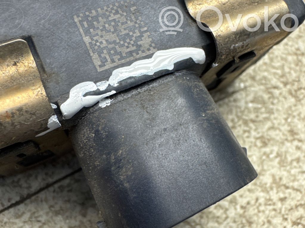 Volkswagen PASSAT B8 Sensor de radar Distronic 