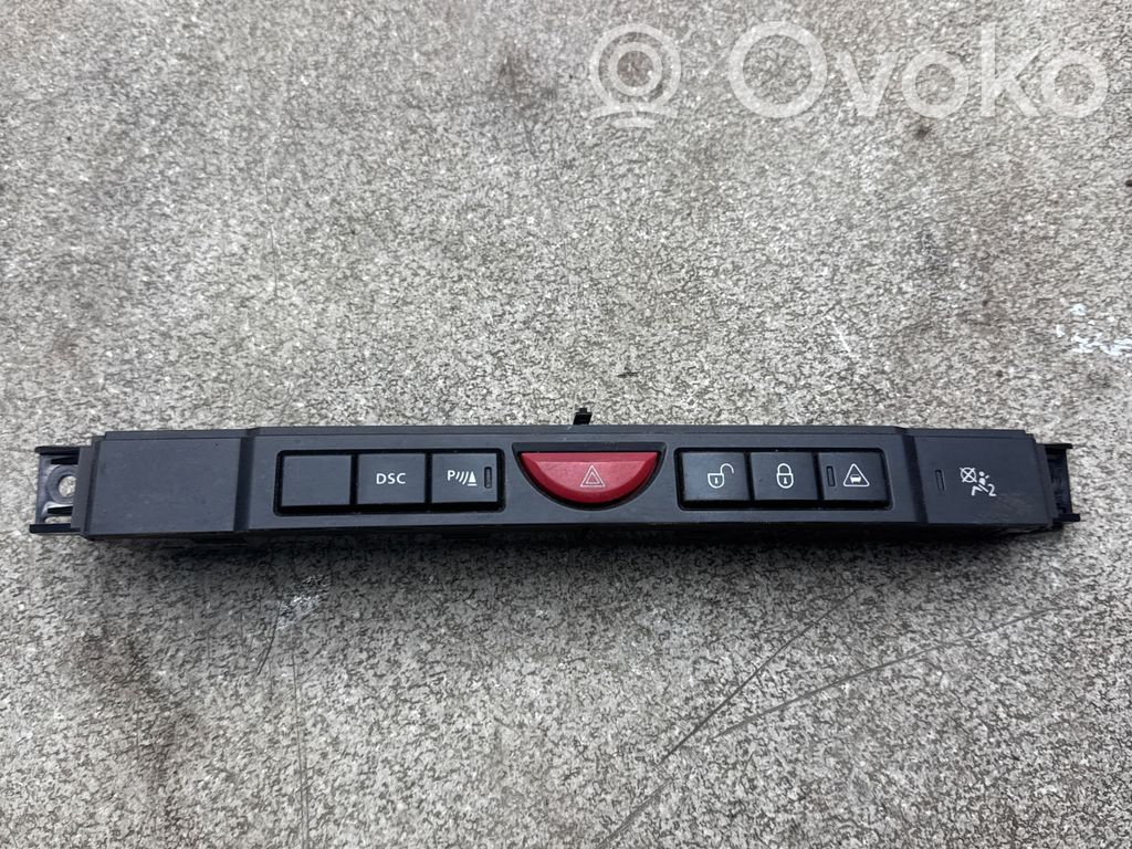 Land Rover Range Rover Sport L320 Hazard light switch 