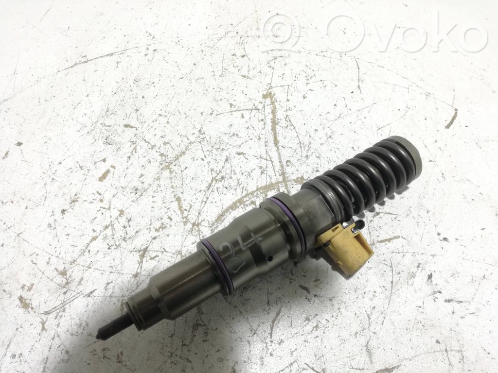 Renault Master III Injector combustibil 