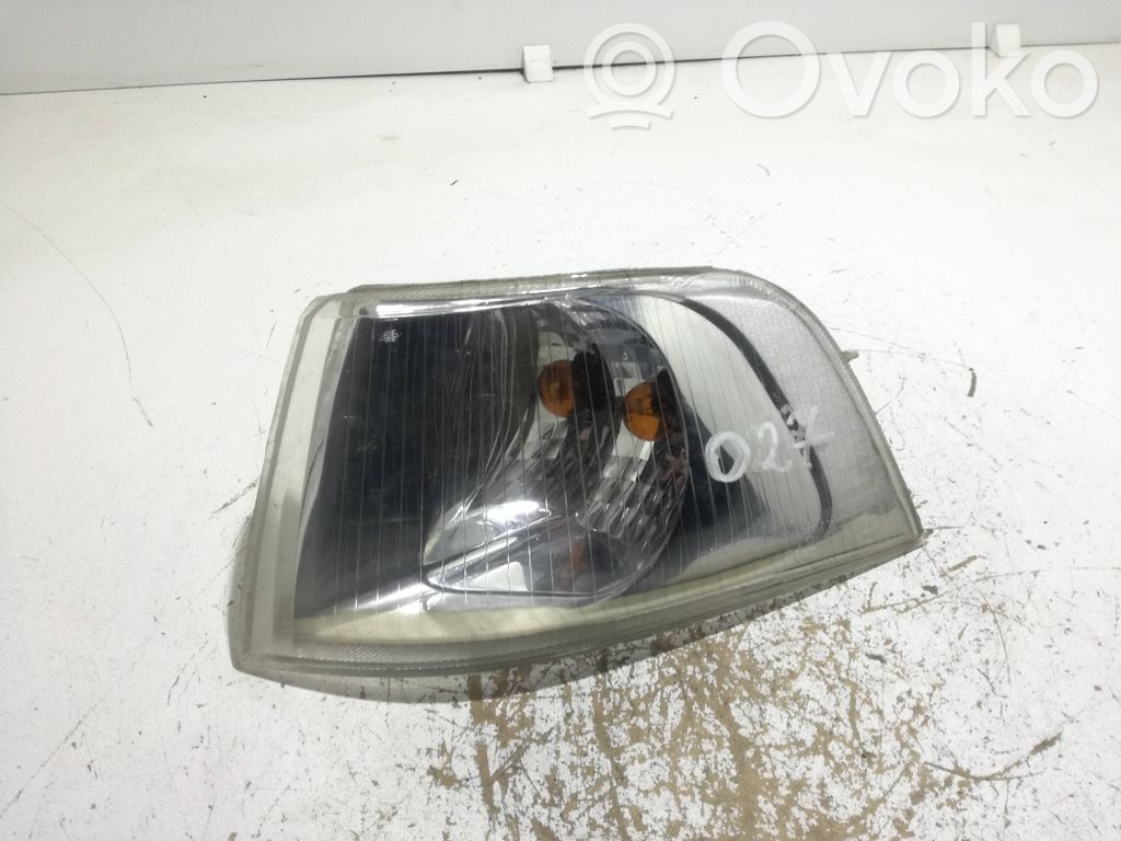 Volvo S40, V40 Kierunkowskaz przedni 