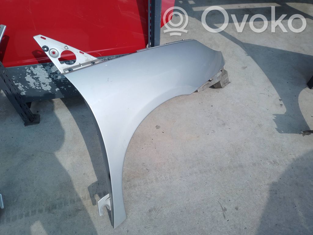 Peugeot 807 Błotnik przedni 