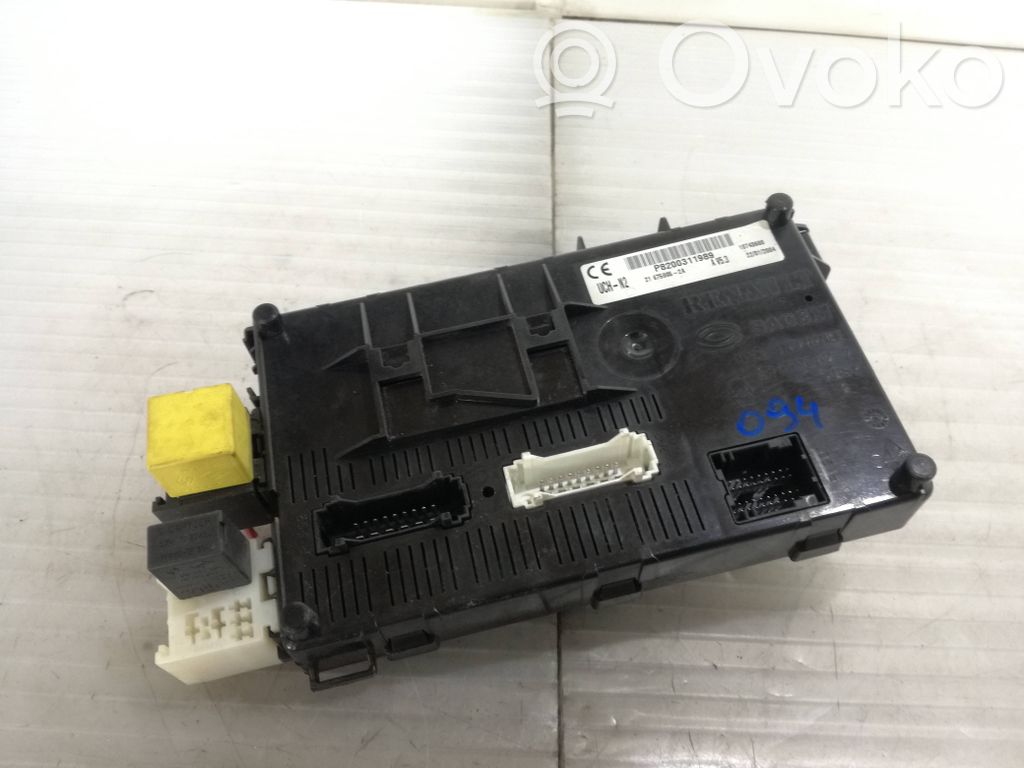 Renault Clio II Katvealueen valvonnan ohjainlaite (BSM) 