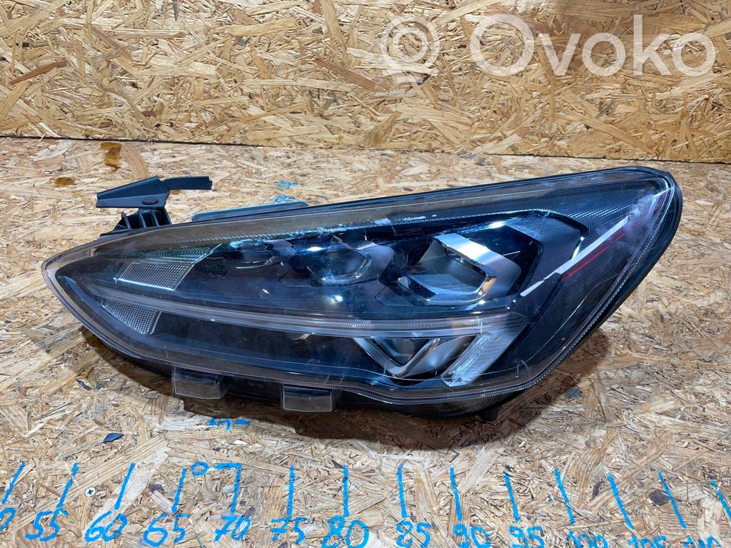 Ford Focus Headlight/headlamp 