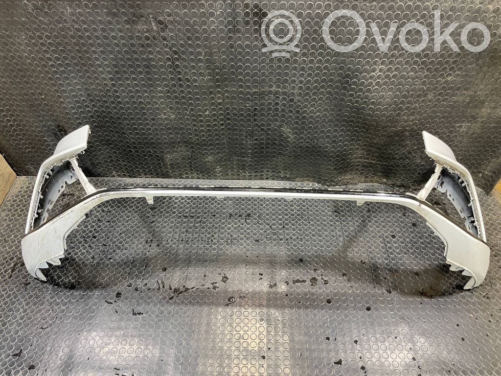Audi Q8 Etupuskuri 
