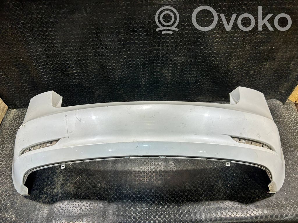 Tesla Model 3 Galinis bamperis 